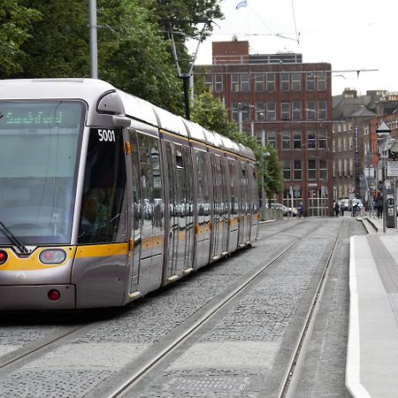 Marlin Hotel Stephens Green Dublin Exterior photo Tram in Dublin